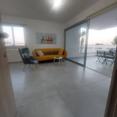 Luxury 2 Bedroom Apartment Larnaca
